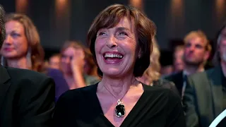 Deutscher Schauspielpreis 2023 - Laudatio von Regina Ziegler für Thekla Carola Wied