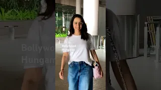 #shraddhakapoor interact with #paps in #marathi 💞 as she #papped at #airport #shorts