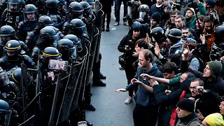 Погромы на улицах, людей арестовывают пачками. Новые протесты разгорелись по всей Франции