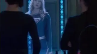 Supergirl 6x04 Lena , Alex watch kara message