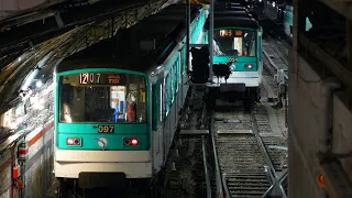 Cab view of Metro line 12 of Paris (Aubervilliers / Mairie d'Issy)