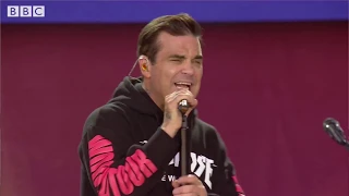 Robbie Williams - Angels (Legendado em PT-BR) Live HD