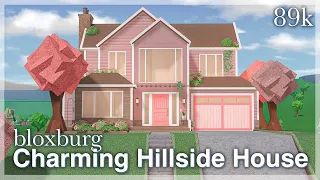 Bloxburg - Charming Hillside House Speedbuild (exterior)