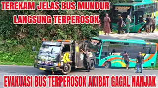 Terekam Jelas Detik Detik Bus Mundur❗Berawal Bus Nyalip Truk Gagal Nanjak  Langsung Terperosok