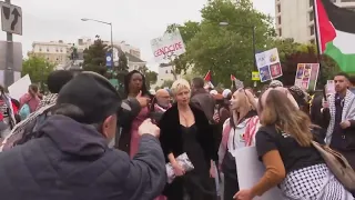 Chants of ‘shame on you’ greet guests arriving for White House correspondents’ dinner