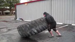 David Hansen 1400 lbs Tire Flip