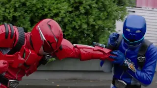 Power Rangers Beast Morphers - Seeing Red - Red Fury Ranger vs Blue Ranger