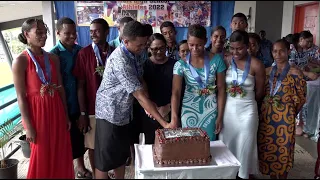 Fijian Minister for Education officiates at the presentation of gifts to MGM High School Athletes