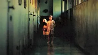 Dark water (2002) film explained in Hindi/Urdu | Japanese Horror movie Summarized हिन्दी/اردو