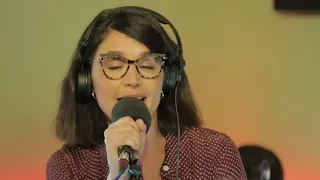 Jessie Ware performs Teardrops by Womack & Womack