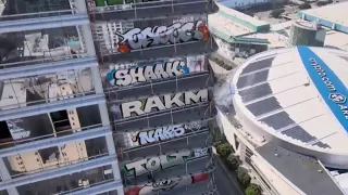 Vandals tag 27 floors of Los Angeles high-rise