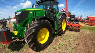 2022 John Deere 6250R Ultimate Edition 6.8 Litre 6-Cyl Diesel Tractor (250 HP / 300 HP) with Kuhn