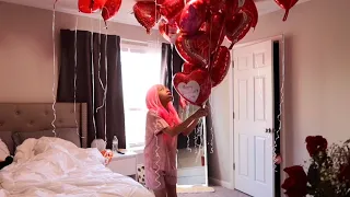 Surprising my TWIN sister for Valentine’s day ❤️! ( SHE CRIED !)