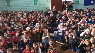 Islwyn High does Mannequin Challenge