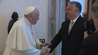 El papa habla con Orbán de la acogida de refugiados ucranianos en Hungría