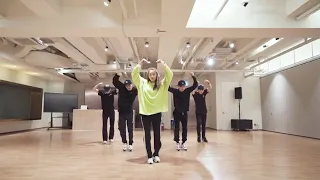 YOONA SNSD DANCE COVER 소녀시대  윤아 댄스 커버(NCT - Kick It, EXO - Love Shot, BTS -On,SEVENTEEN - Very Nice)