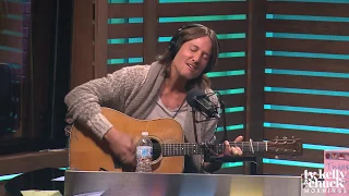 Keith Urban Becomes a Human Jukebox Taking Song Requests