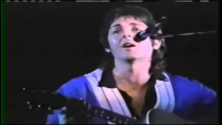 Paul McCartney - Blackbird [Live Acoustic] [High Quality]