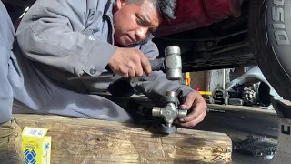 Cómo cambiar las crucetas del cardan / u joints Toyota Tacoma