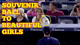 MLB | Souvenir Ball to Beautiful Girls