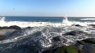 Sleep the Whole Night to these Relaxing Beautiful White Waves