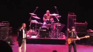 The Average White Band - Live (2015) Pick up the Pieces and Lets go Round again