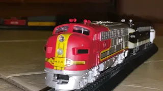 Bachmann  Thoroughbred and Canyon Chief HO Scale Train Set.