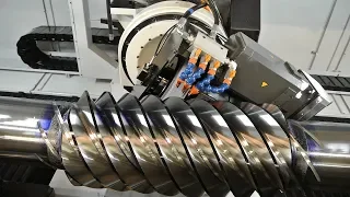 Fast Extreme High Precision Automatic Thread Rolling Cutting Machine, Metal Milling Machine At Work