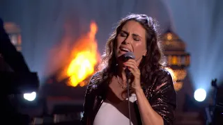 Straf! Sharon den Adel met 'Turn your love around' | Liefde voor Muziek