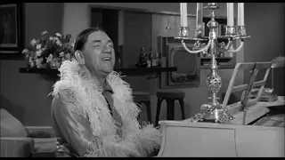 SHEMP HOWARD AS LIBERACE