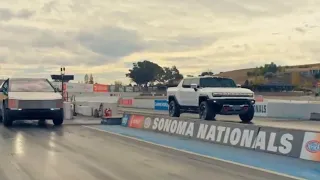 CyberTruck vs Hummer EV Drag Race