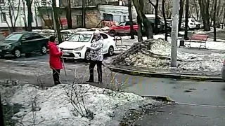 Видео с избиением жительницы Перово