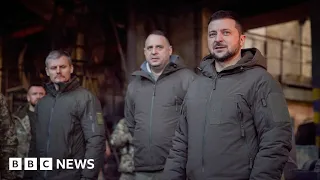 Ukraine’s President Zelensky visits front-line city of Bakhmut – BBC News