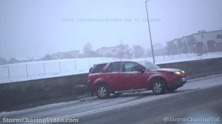 Heavy Snow In Denver, CO With Lots Of Wrecks On Interstate 25 - 4/19/2021