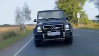 RUSSIA - MERCEDES OVERTAKE MAFIA AUDI.