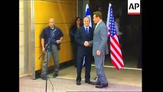 Arnold Schwarzenegger meets FM Shalom