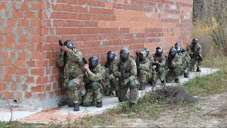 Курсантів-піхотинців вчать воювати в місті й горах інструктори-спецпризначенці