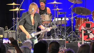 Pat Travers Band - Boom Boom (Out Go The Lights)