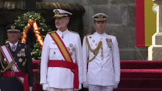 Jura de Bandera y entrega de Reales Despachos de Empleo en la Escuela Naval Militar