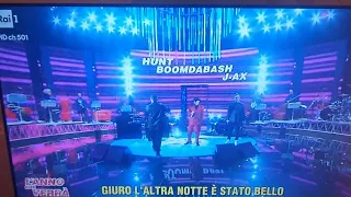 ROCCO HUNT CANTA "TI VOLEVO DEDICARE" IN LIVE SU RAI 1 A "L' ANNO CHE VERRÀ"