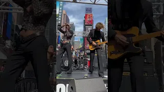 Surprise! Maneskin pop-up concert for TSQ Live in Times Square #NYC #Maneskin #TimesSquare