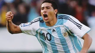 Top 10 AMAZING goals by RIQUELME with Argentina