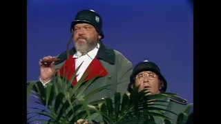 Orson Welles And Wolfgang | Rowan & Martin's Laugh-In | George Schlatter