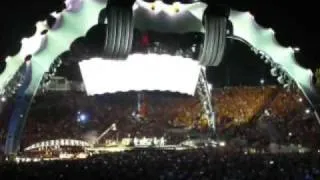 U2 at the Rose Bowl in Pasadena, CA 10-25-09 Part 2
