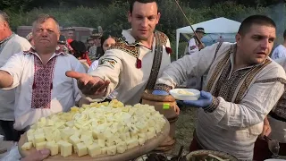 Смакота з гуцульської ватри на гуцульському фестивалі в Вижниці 2019