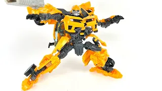 Transformers Dark of the Moon 2012 Deluxe Class Bumblebee Chefatron Review