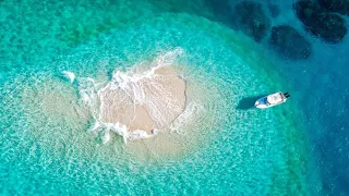 Great Barrier Reef Fishing and Exploring in My New Boat.