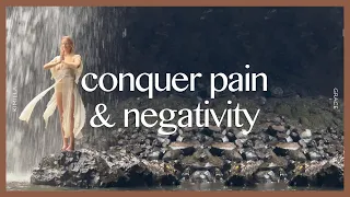 Kundalini Yoga: Conquer Pain & Negativity - Prenatal Yoga & Meditation | KIMILLA