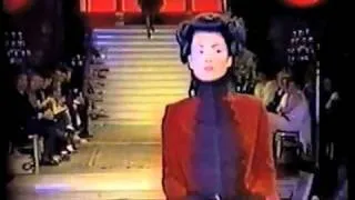 Alexander McQueen for Givenchy (Part 1 of 3) Haute Couture Automne Hiver 1997-1998 .flv