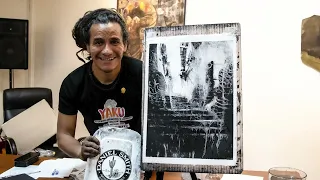 Nicolás Lopez pintando un paisaje de Cusco